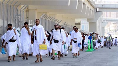 حجاج بيت الله الحرام     
