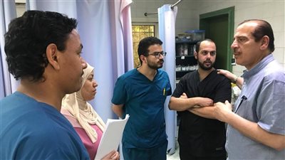 نائب وزير الصحة خلال جولة مفاجئة