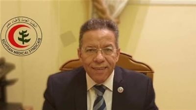 الدكتور أسامة عبد الحي نقيب الأطباء    