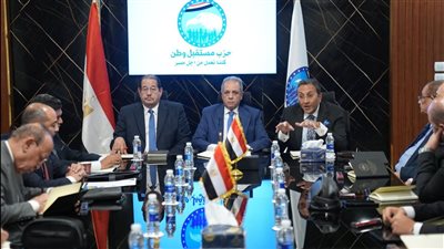 جانب من الاجتماع     