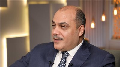الدكتور محمد الباز     