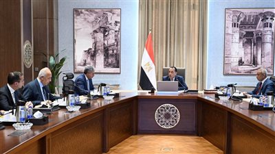 جانب من اجتماع رئيس مجلس الوزراء    