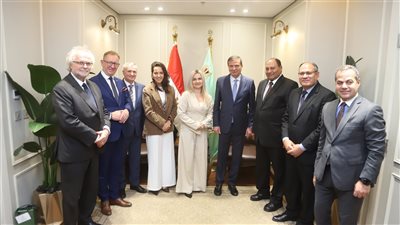 خلال اللقاء     