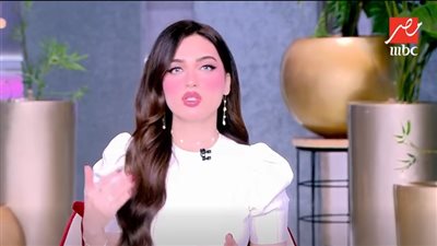 الإعلامية ياسمين عز    