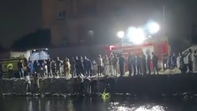 انتشال سيارة ربع نقل سقطت في ترعة المريوطية    