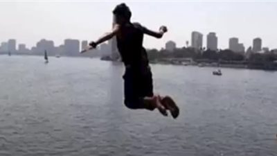 القفز اعلى كوبري اكتوبر    