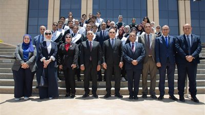 جانب من الزيارة     
