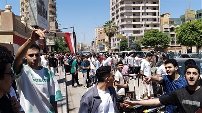 طلاب الثانوية العامة     