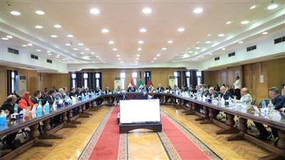 جانب من اجتماع المجلس الأعلى للمستشفيات الجامعية    