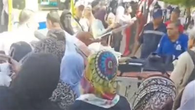 لقطة من أمام اللجنة    