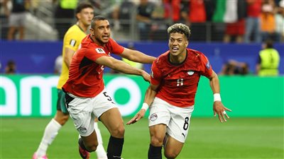 إمام عاشور يحتفل بالهدف    