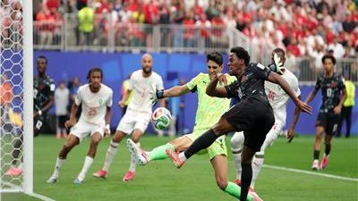 المغرب وكندا     