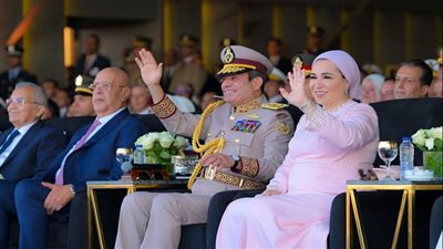 الرئيس السيسي وقرينته    