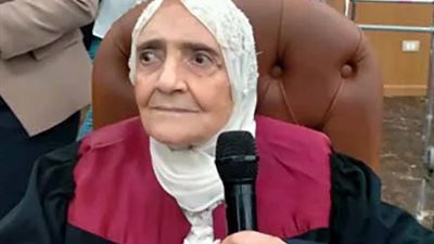 باحثة تبلغ 83 عامًا    