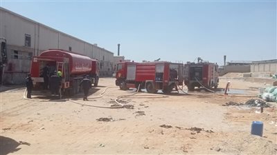 جانب من عمليات الإطفاء     