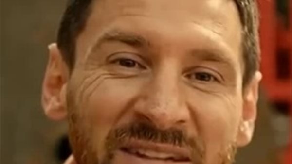 ميسي في الفيديو الخاص بالفنان طارق لطفي    