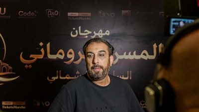 الفنان حسام حسني     