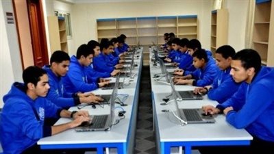 مدارس التكنولوجيا التطبيقية     