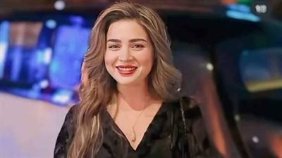 مي عز الدين    