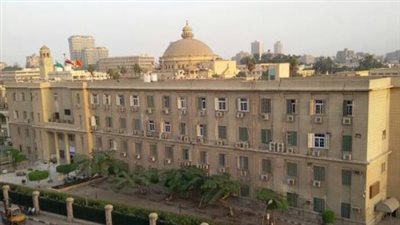  كلية الاقتصاد والعلوم السياسية    