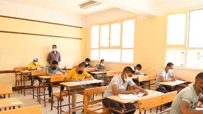 امتحانات الدور الثاني للثانوية العامة _ تعبيرية    