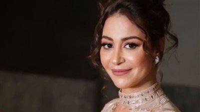 منة شلبي     