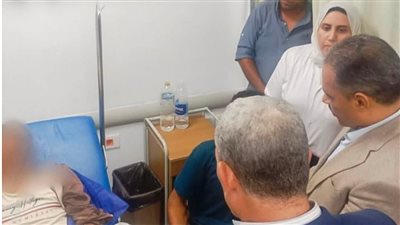  محافظ الشرقية يطمئن على المصابين     