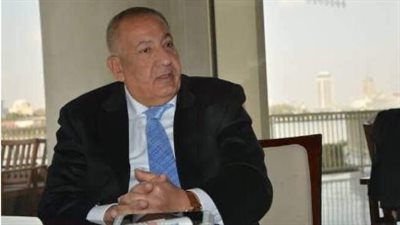 كامل أبو علي     