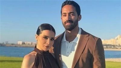 الفنانة مي عز الدين وزوجها أحمد تيمور     
