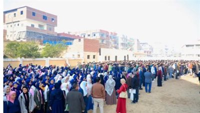 طلاب المدارس     