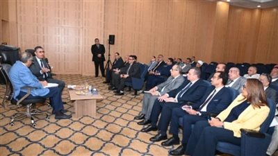 صورة من اللقاء    