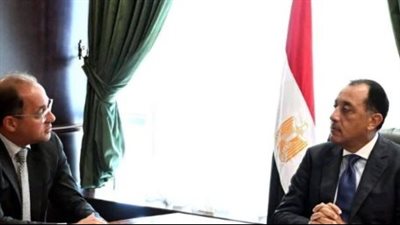 رئيس الوزراء ووزير المالية    