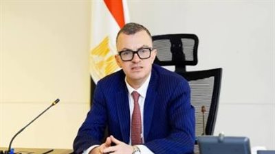  الدكتور أحمد رستم    