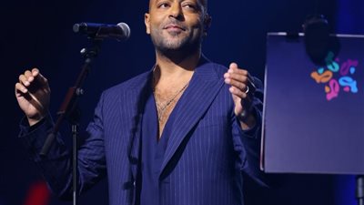 تامر عاشور     