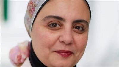 سالي بندق    