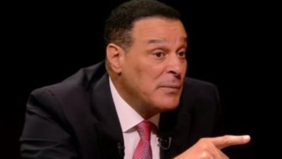 عصام عبد الفتاح     