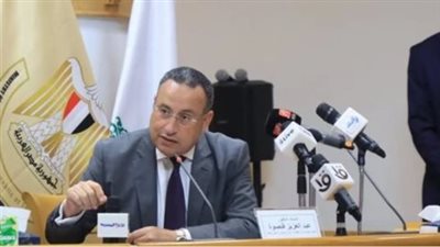  الدكتور عبدالعزيز قنصوة    