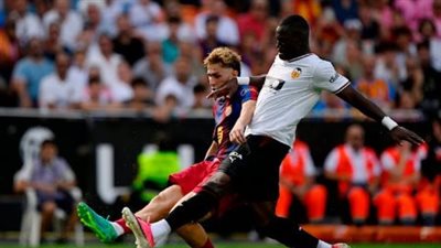 برشلونة وفالنسيا     