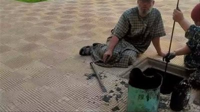 حقيقة صورة مدير مدرسة الصنافين    