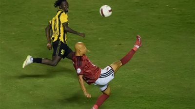 عمرو الجزار لحظة إصابته    