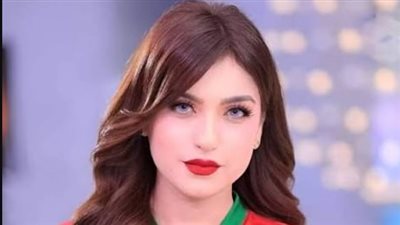 ياسمين عز    