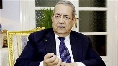السفير جمال بيومي    