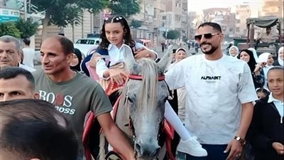 دخول حصان إلى مدرسة بكفر الشيخ    