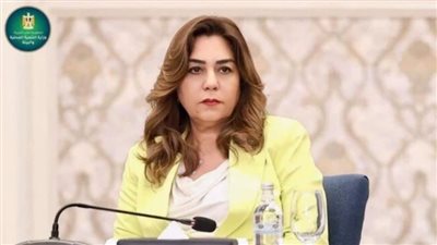 منال عوض     