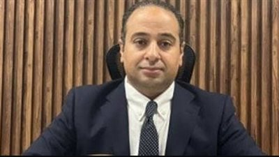 الدكتور أحمد عمارة     