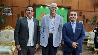 رئيس جامعة المنوفية     