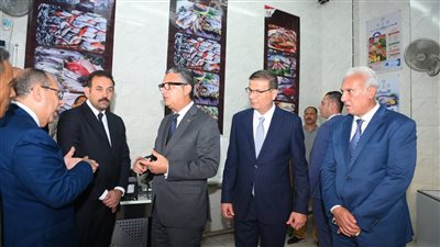 خلال افتتاح الفروع     