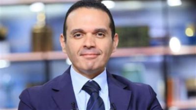 مدحت نافع الخبير الاقتصادي    