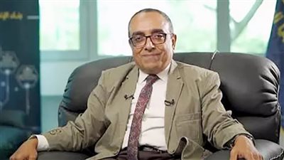 الدكتور هشام فاروق    