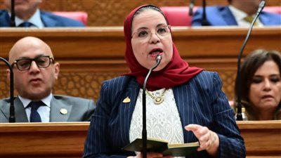 الدكتورة أمل عصفور    